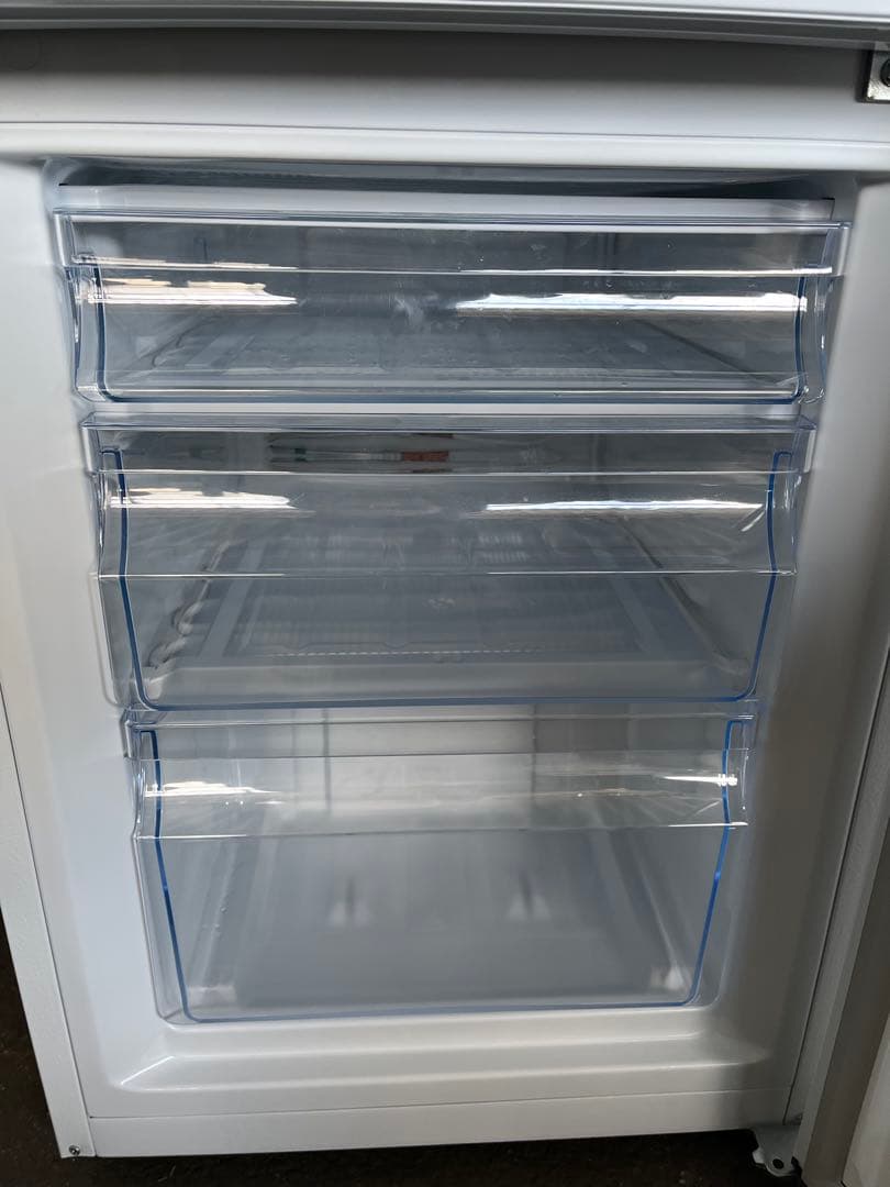 Hisense中古冷蔵庫 175L 2024年製 形名HRーD1701W