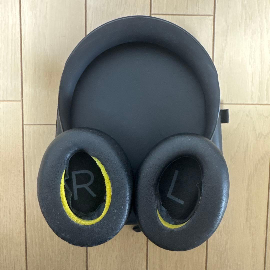 テテ着用Bose Noise Cancelling Headphones 700
