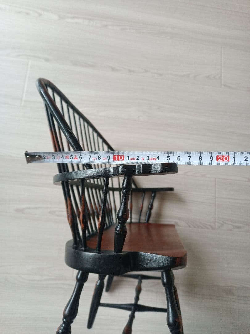 ✤ヨーロピアンアンティーク調　木製　ドールチェア　ミニチェア