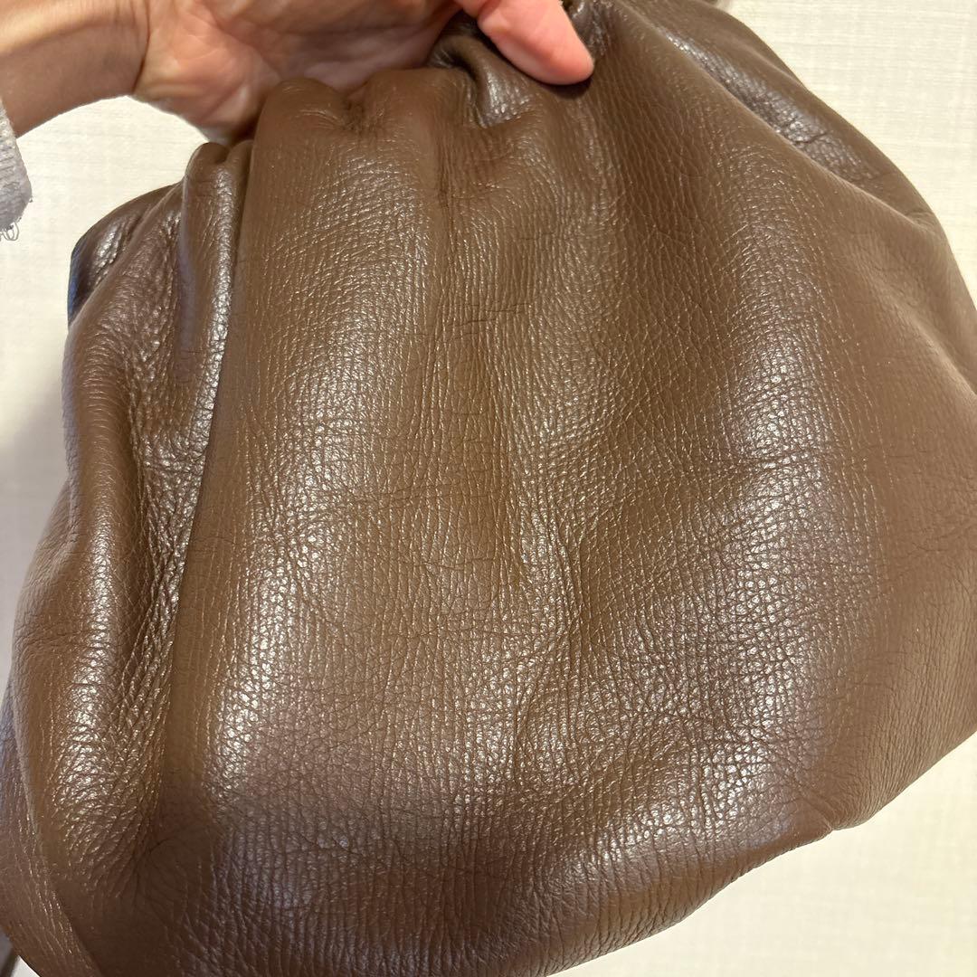 ブラウンレザーショルダーバッグ ギャザー入り