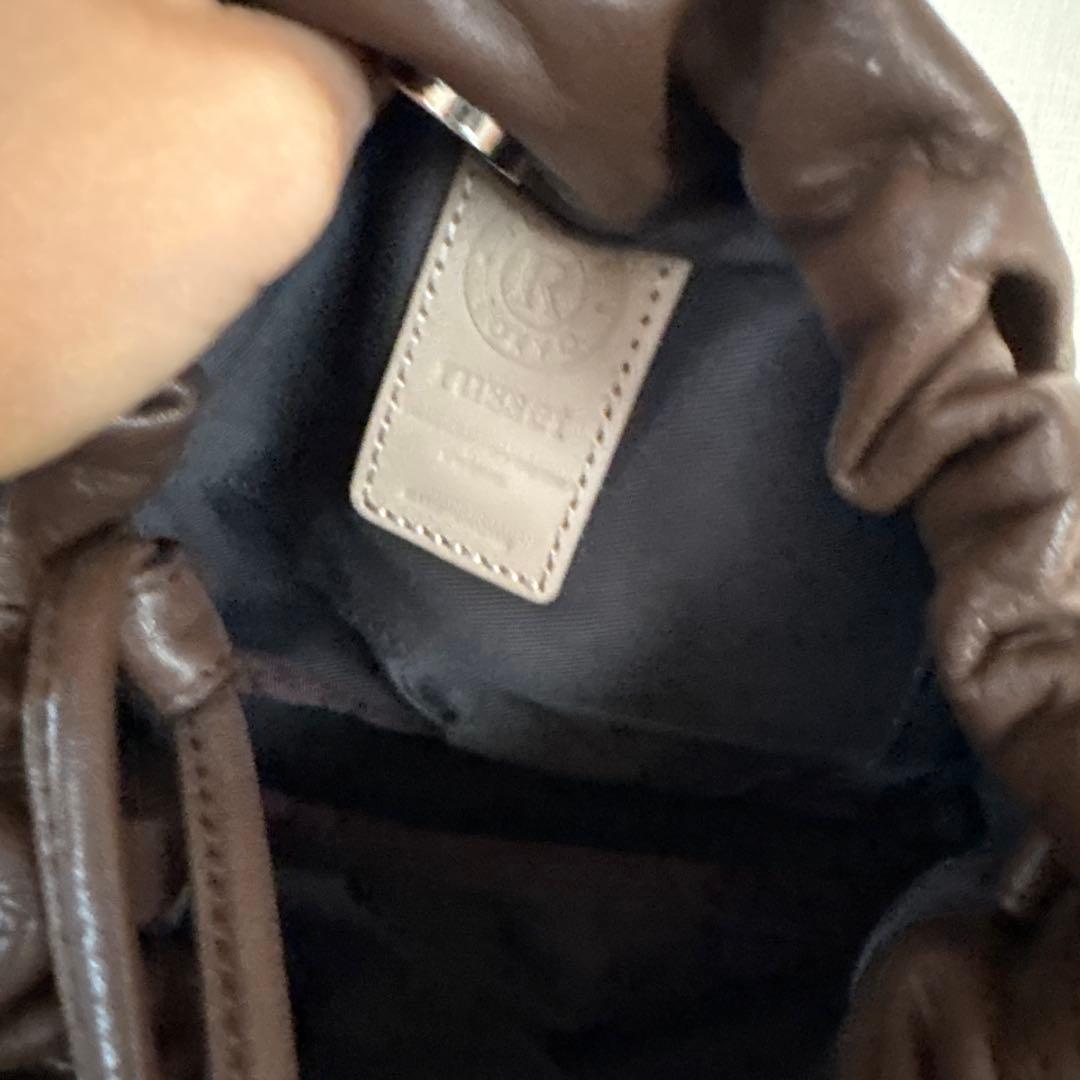 ブラウンレザーショルダーバッグ ギャザー入り