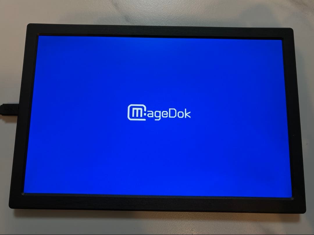 10.1インチ モバイルモニター 中古