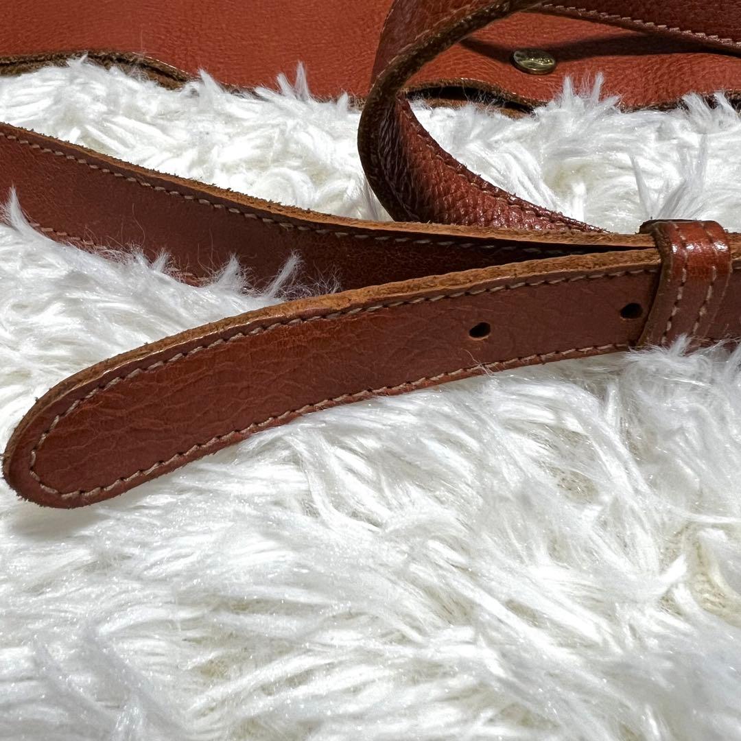 良品✨イルビゾンテ ショルダーバック レザー 肩掛け ビックロゴ型押し