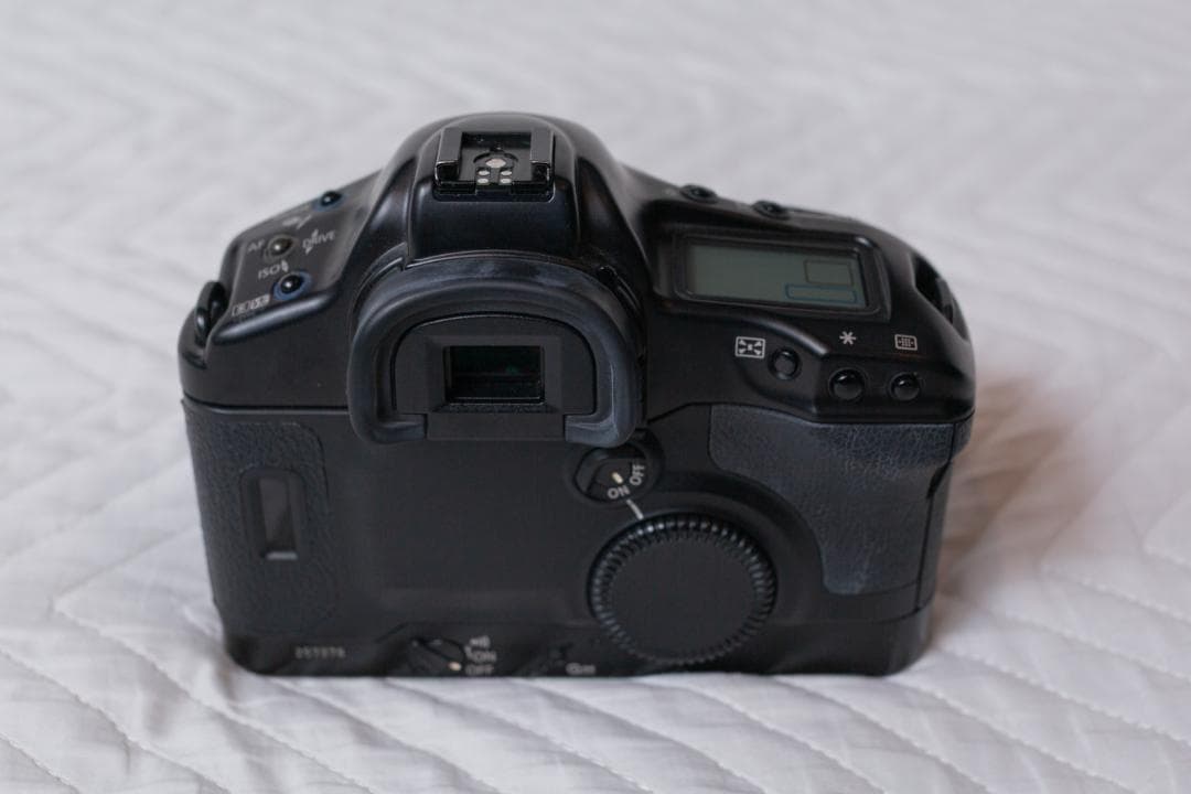 Canon EOS-1V（フィルムカメラボディ）