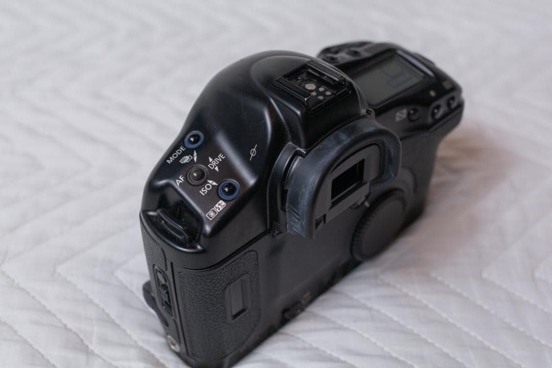 Canon EOS-1V（フィルムカメラボディ）