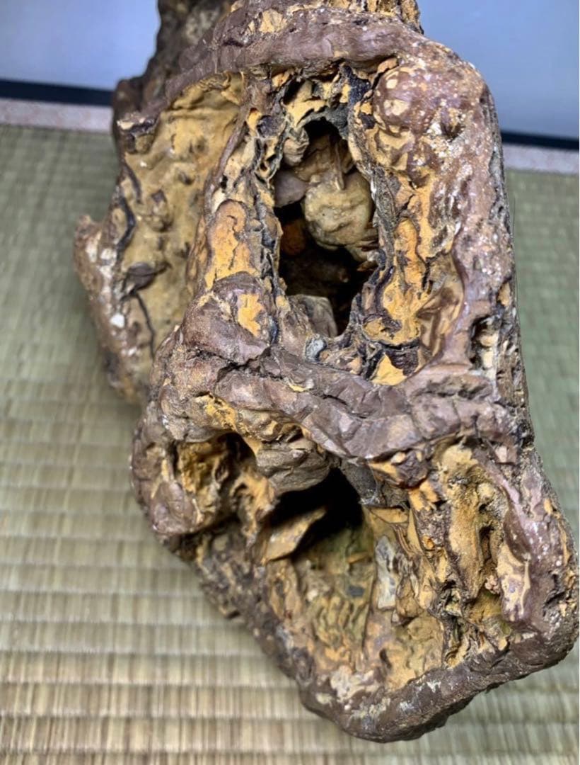 4266 泉州壺石 横33×高22×奥行12(cm)7.76kg