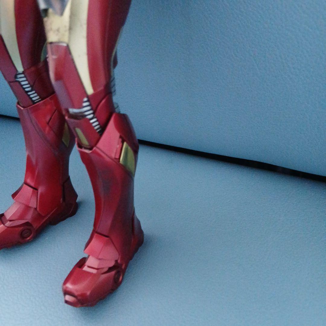 お*も様 ホットトイズアイアンマンマーク7 ダイキャスト