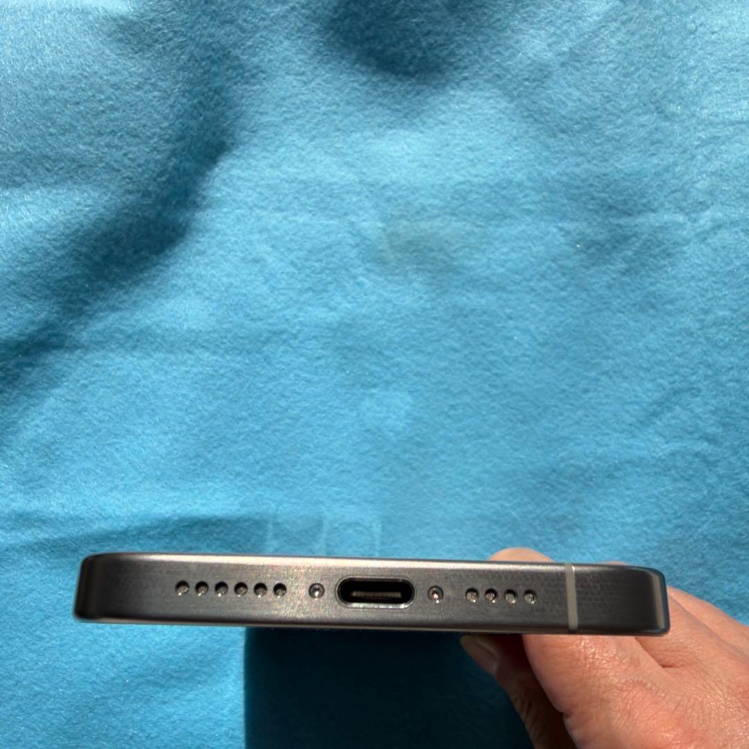 Apple iPhone 15 Pro MaX 256GB本体