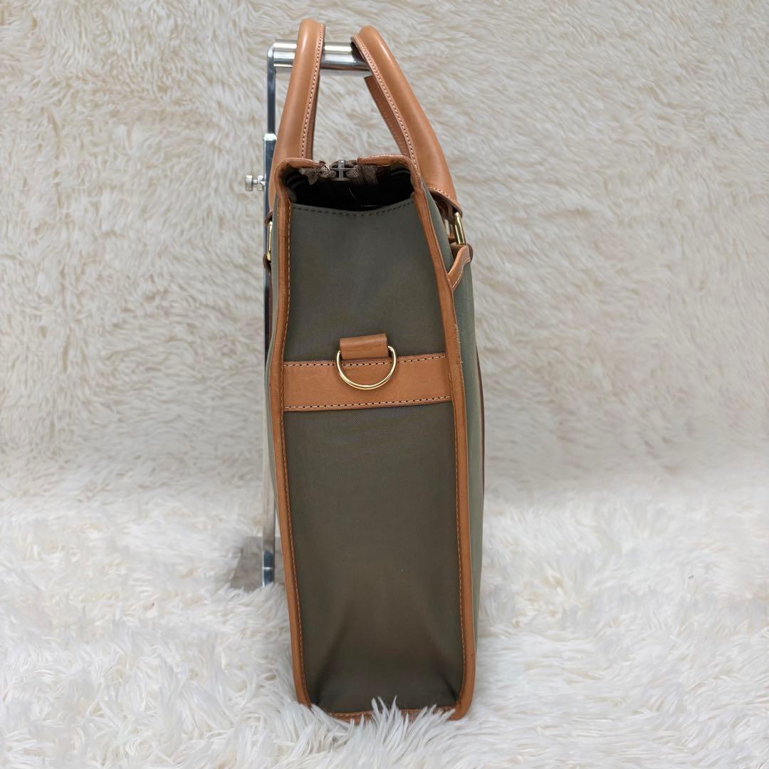 【美品】バーバリー レザー ビジネスバッグ 2way ノバチェック A4書類収納