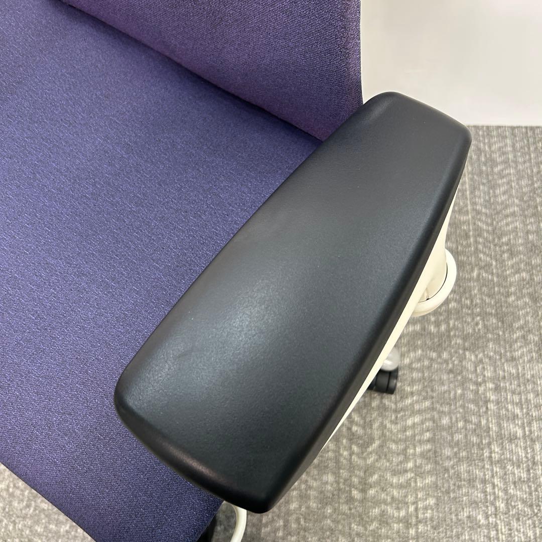 E. エンボディチェア 最高級 ハーマンミラー ホワイト Embody