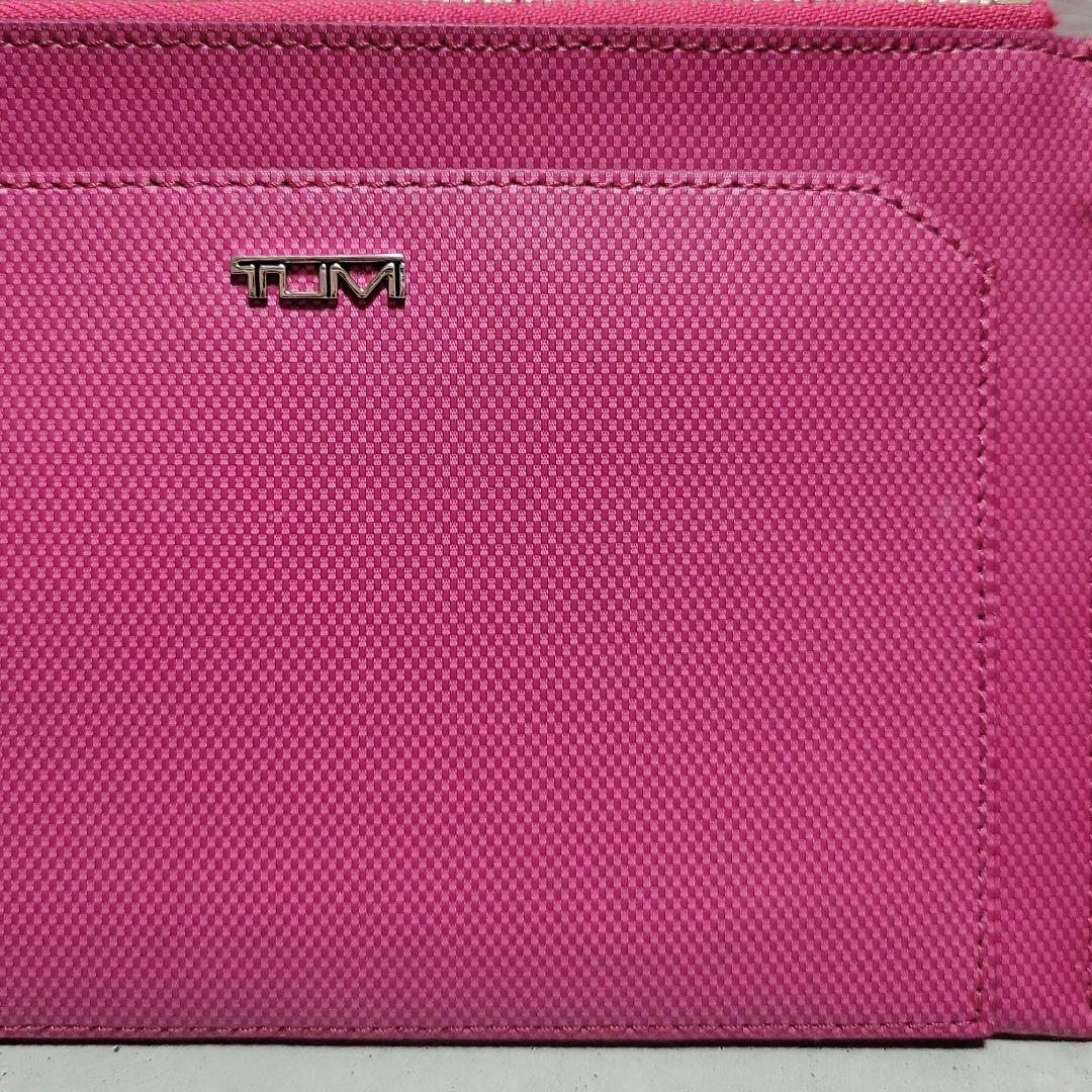 TUMI (トゥミ) レザー パスポートケース・ポーチ