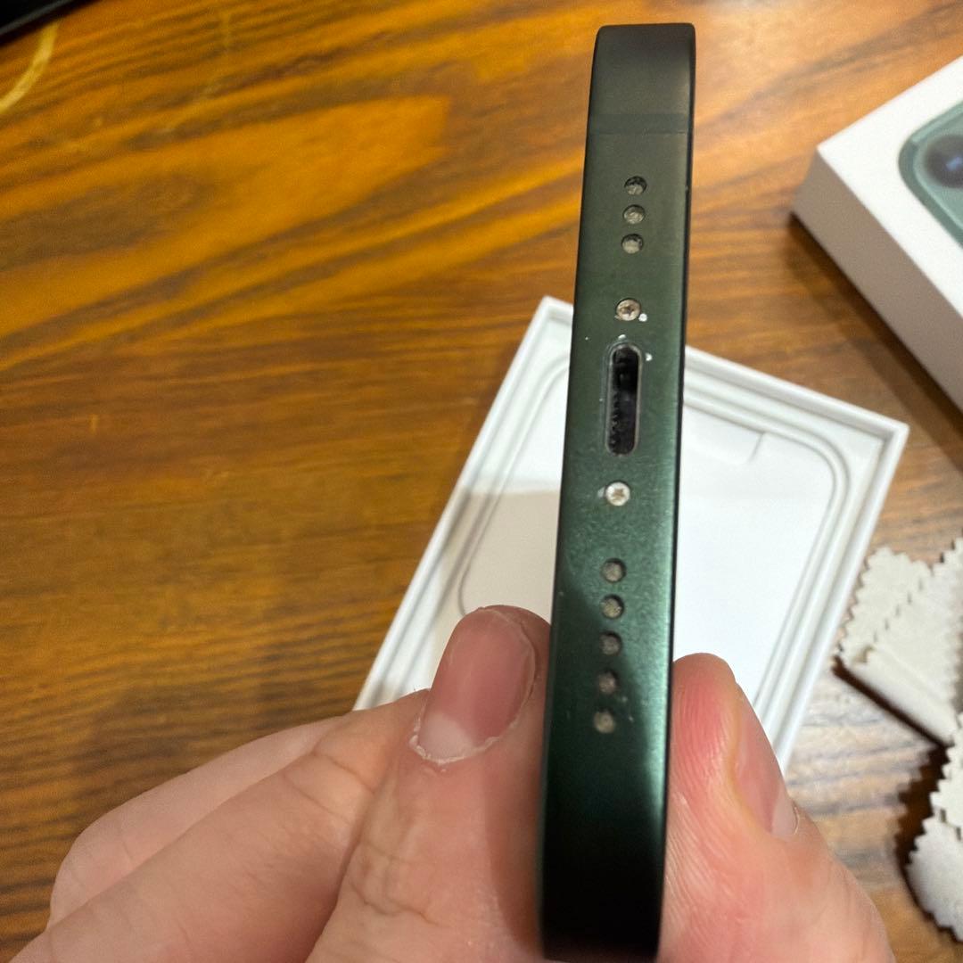 iPhone 13 ミッドナイトグリーン 本体　初期化済み　美品