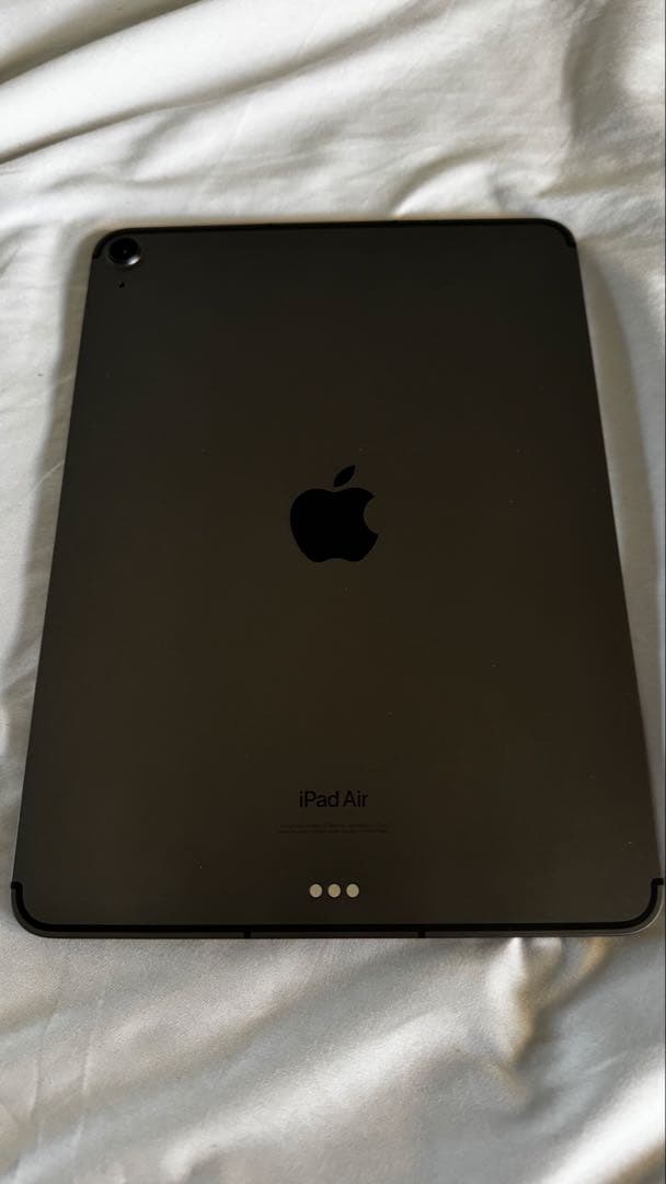 Apple iPad Air 第5世代 グレー 本体 セルラーモデル 64GB