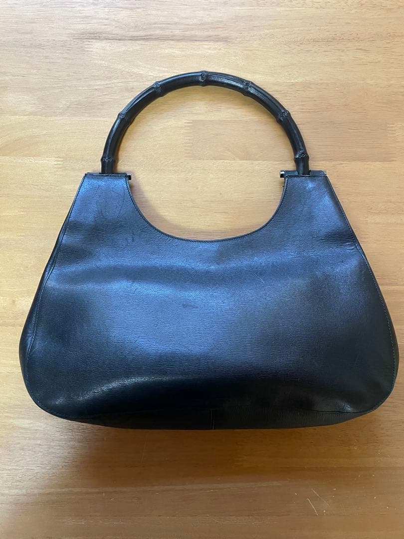 GUCCI ブラックレザー バッグ