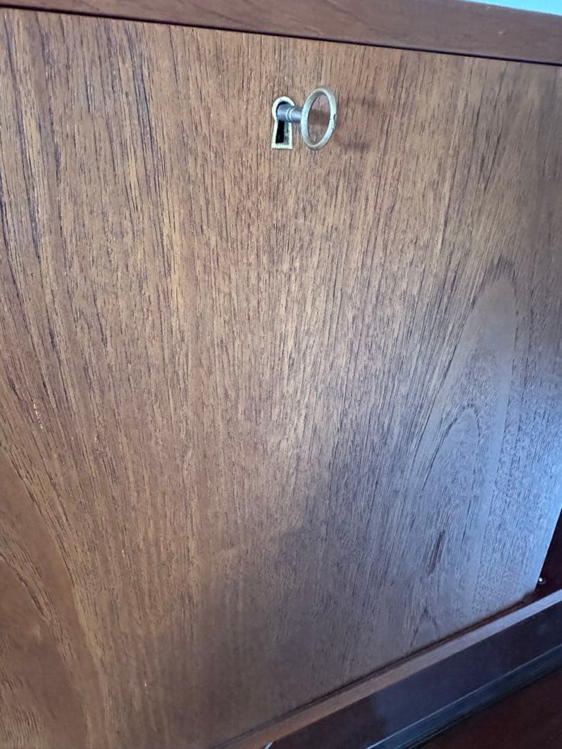 N*O様 北欧家具　デンマーク製　キャビネット　蛇腹　カップボード　食器棚　本棚