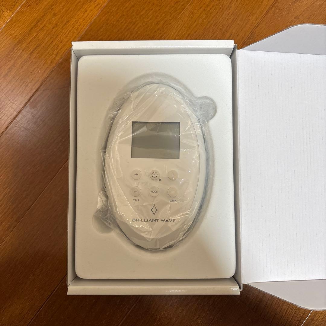BRILLIANT WAVE 美顔器