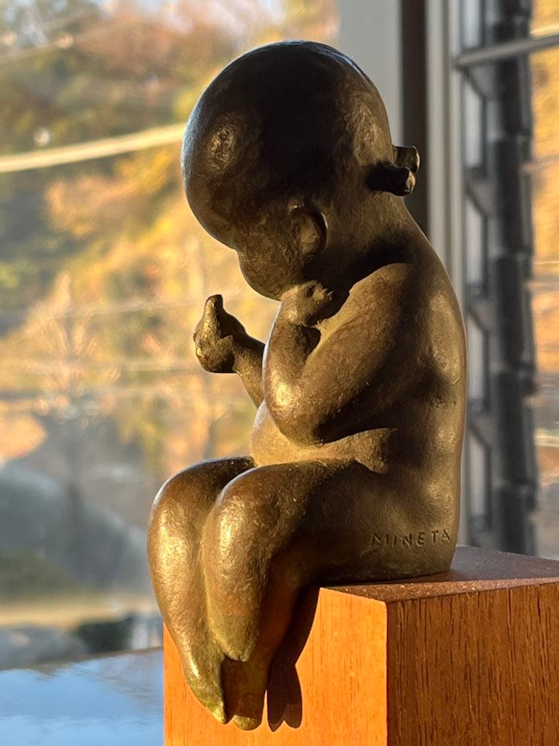 ブロンズ 彫刻 木製台座付き（時代物）