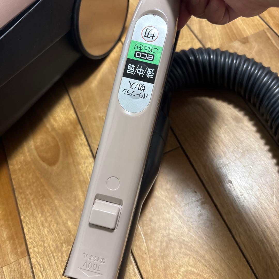 日立　かるパック　日本製　CV-PD700 紙パック掃除機　ジャンク品