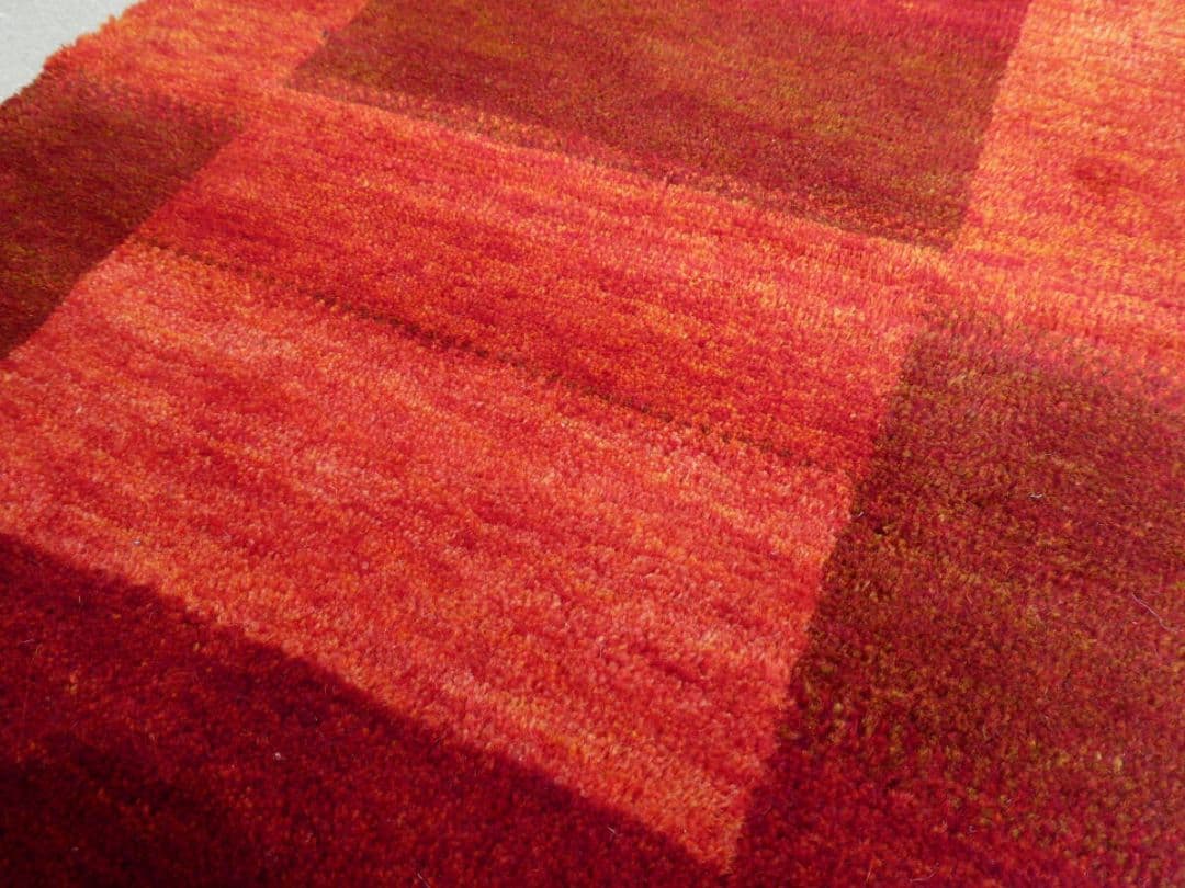 タイムセール　141×68cm　ギャッベ　ペルシャ絨毯　手織り