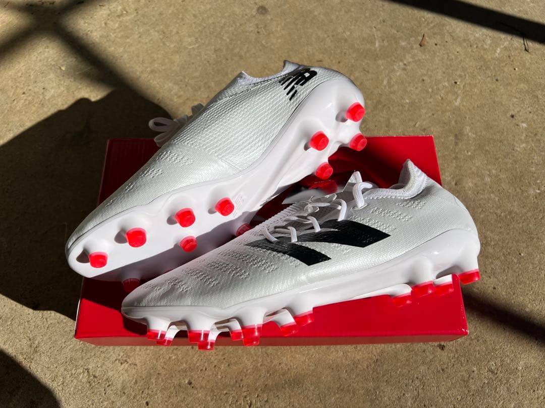 New Balance Furon v7+ Pro HG（2Eモデル)①