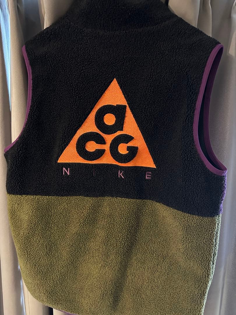 s*s様 NIKE ACG フリースベスト ブラック/パープル/オリーブ