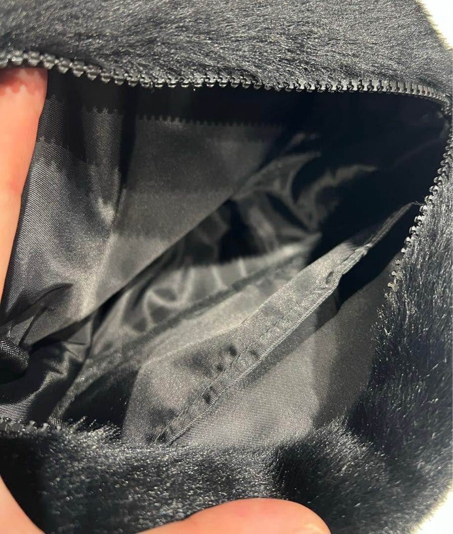 バッグ OG LABEL FAUX FUR SHOULDER BAG BLACK