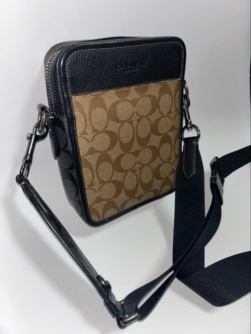 COACH ショルダーバッグ ブラック/ベージュ【状態非常に良い】