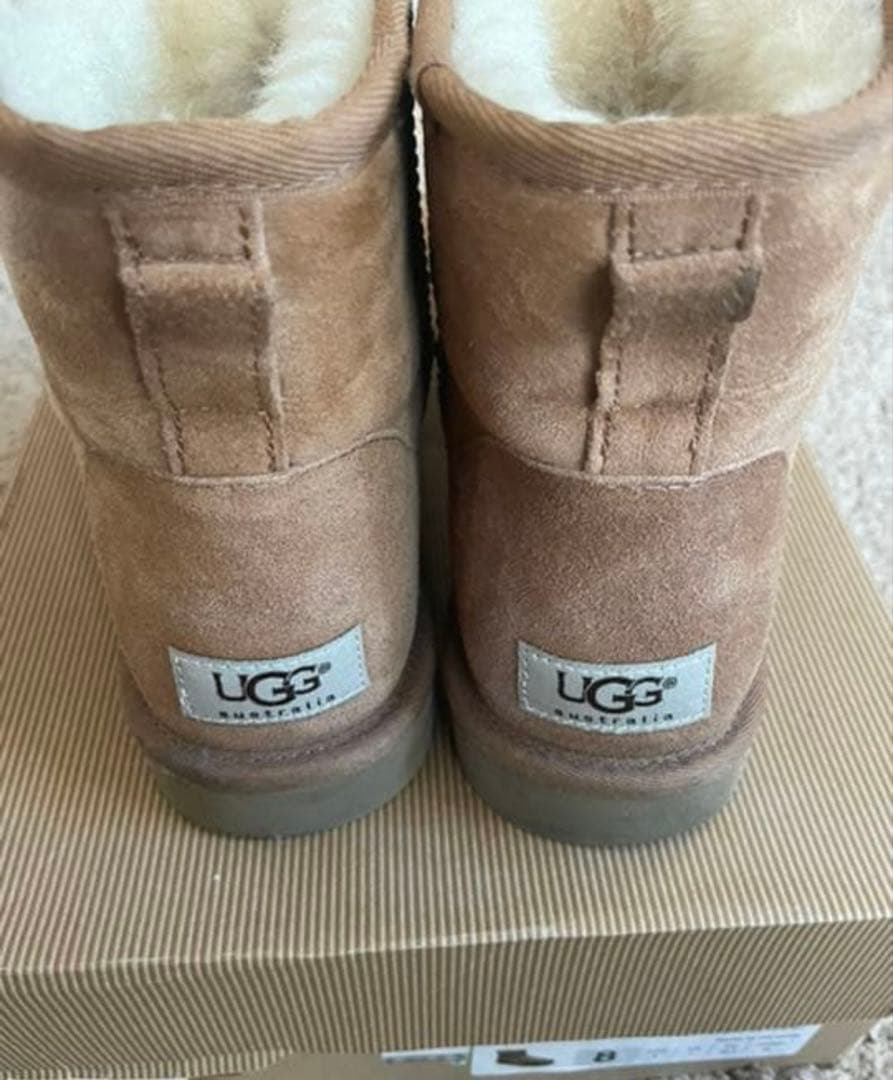 ききらら様　UGG アグ ブーツ Classic MINI サイズ8