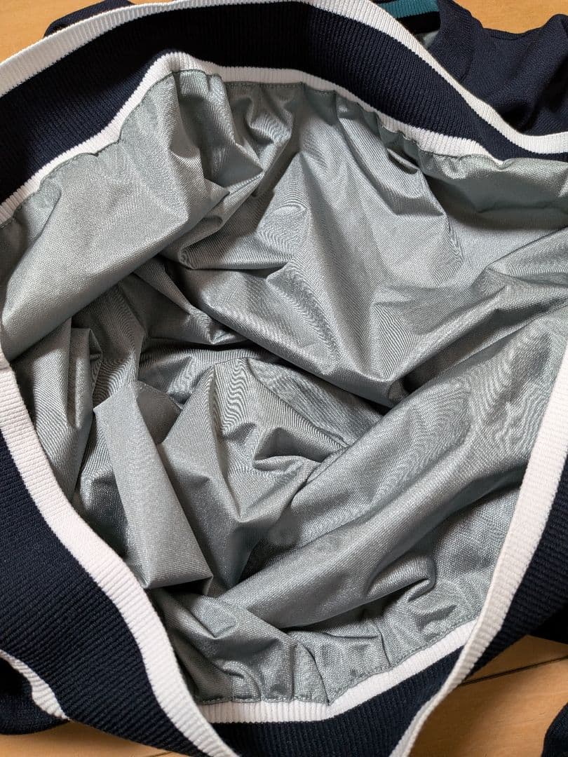 タグ付き未使用　アンパスィ　ウインドシャッター防風スニード　3L