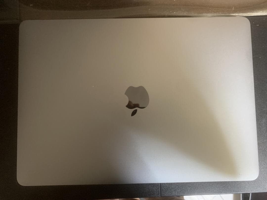 極美品 MacBook Pro A2251 2020 i5/16GB/1TB