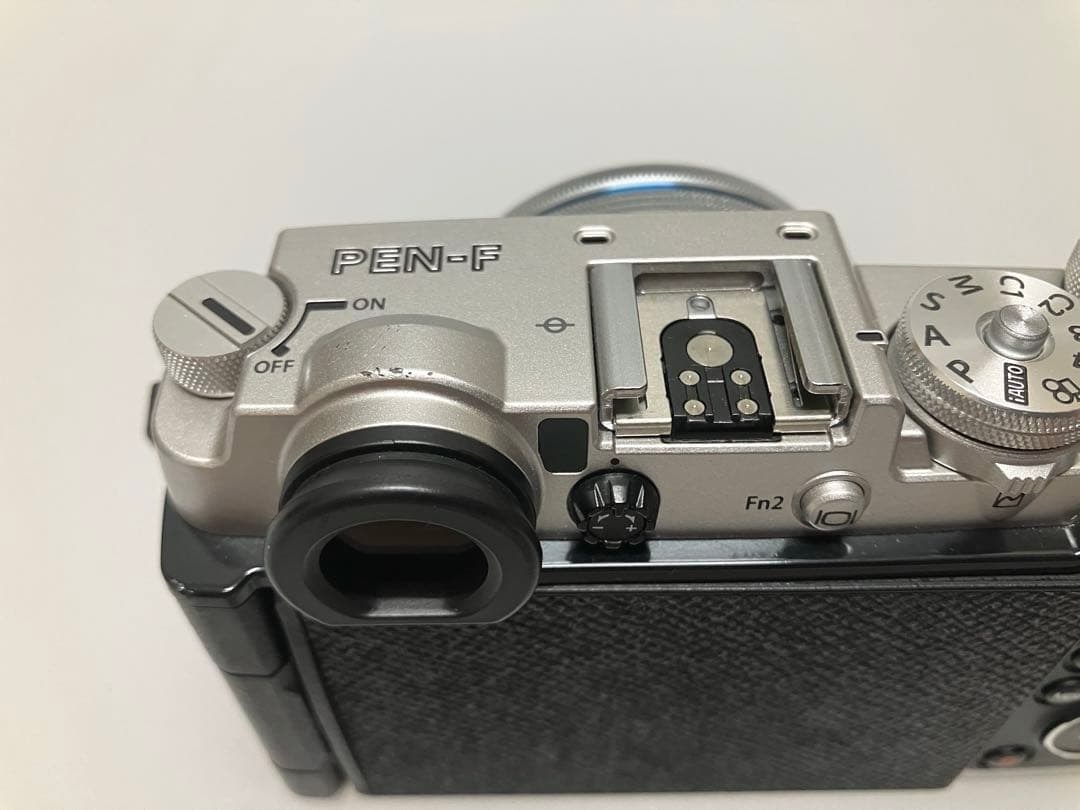 オリンパス OLYMPUS PEN-F シルバー レンズセット【おまけ多数】