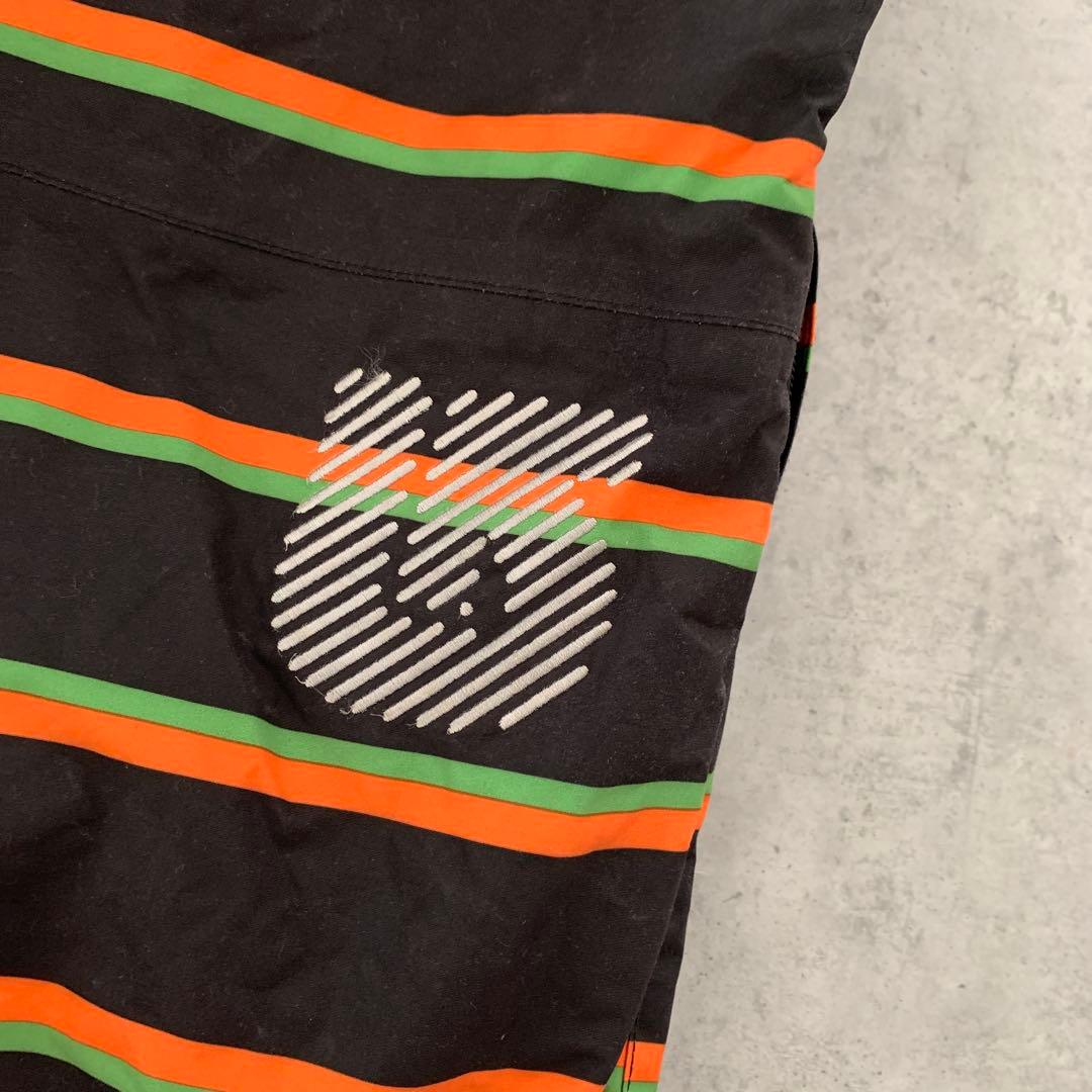 未使用級✨バートンBurton スノーボードウェア　スキーウェア　ジャケット　L