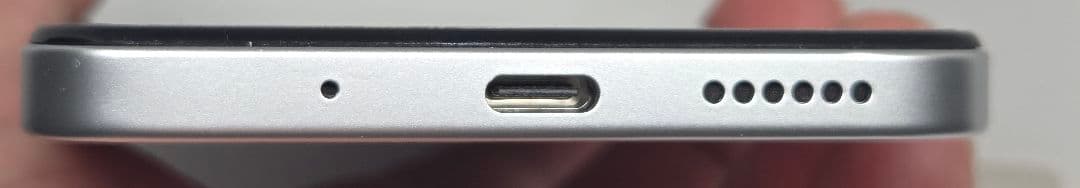 美品 Redmi 12 5G 128GBポーラーシルバー SIMフリーXIG03