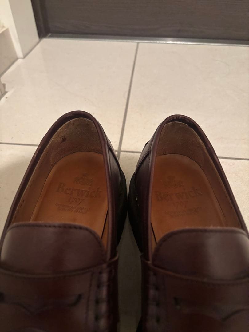 ダークブラウン レザー ローファー