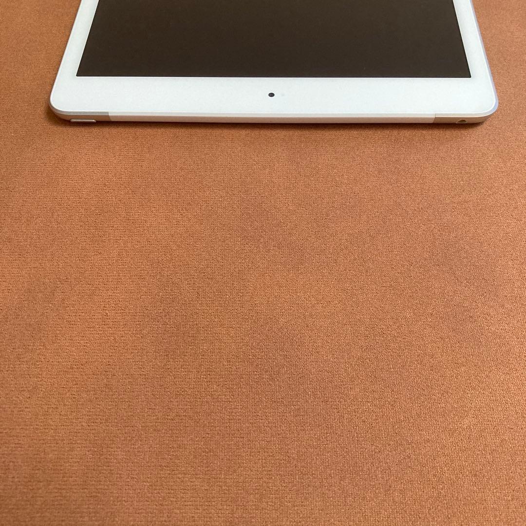 533【早い者勝ち】外観美品☆iPad8 第8世代 32GB SIMフリー☆