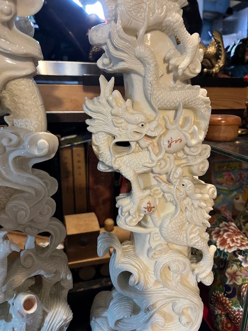 象牙風中国縁起置物、象牙風龍、中国繊細彫刻、中国天龍縁起置物、龍鯉城置物