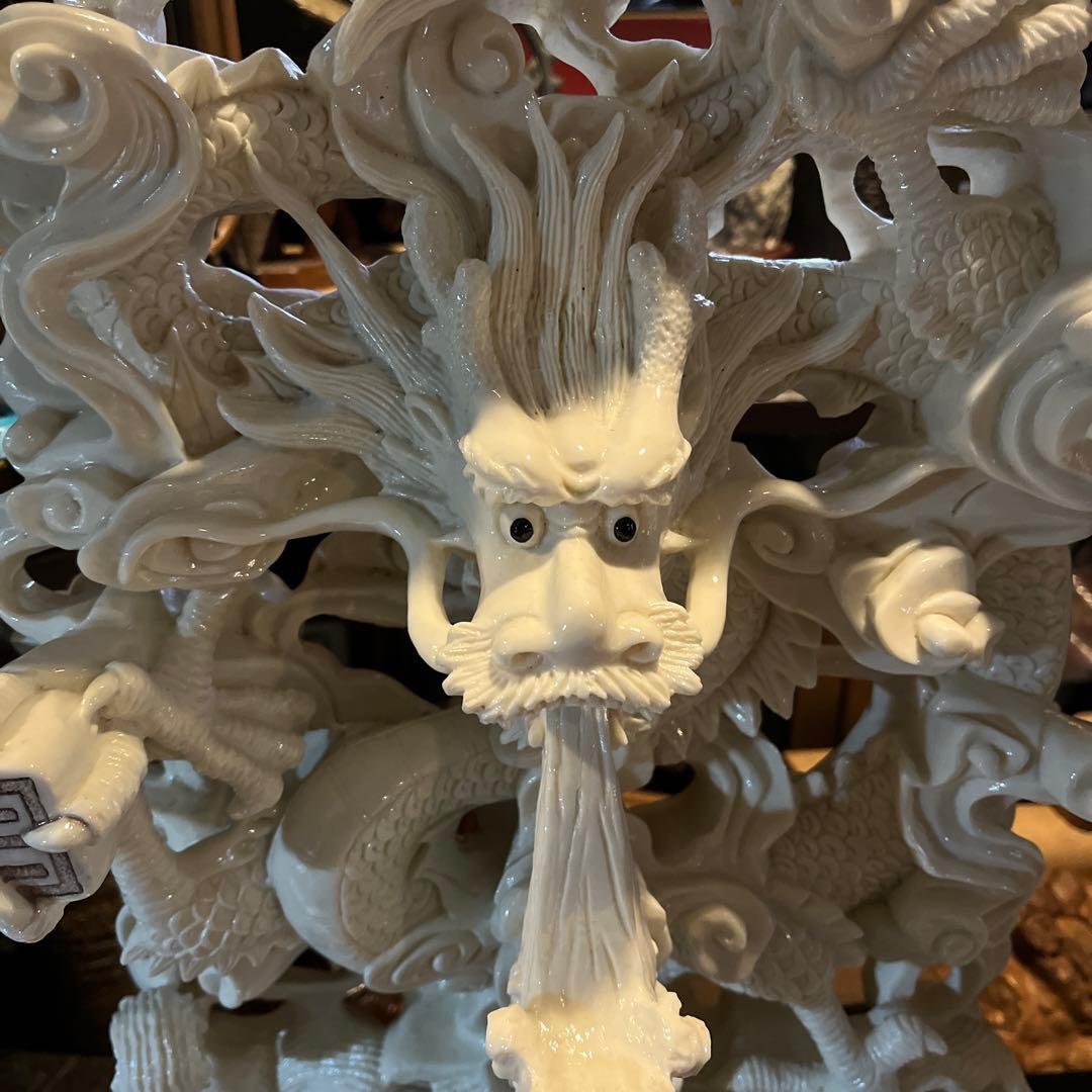 象牙風中国縁起置物、象牙風龍、中国繊細彫刻、中国天龍縁起置物、龍鯉城置物