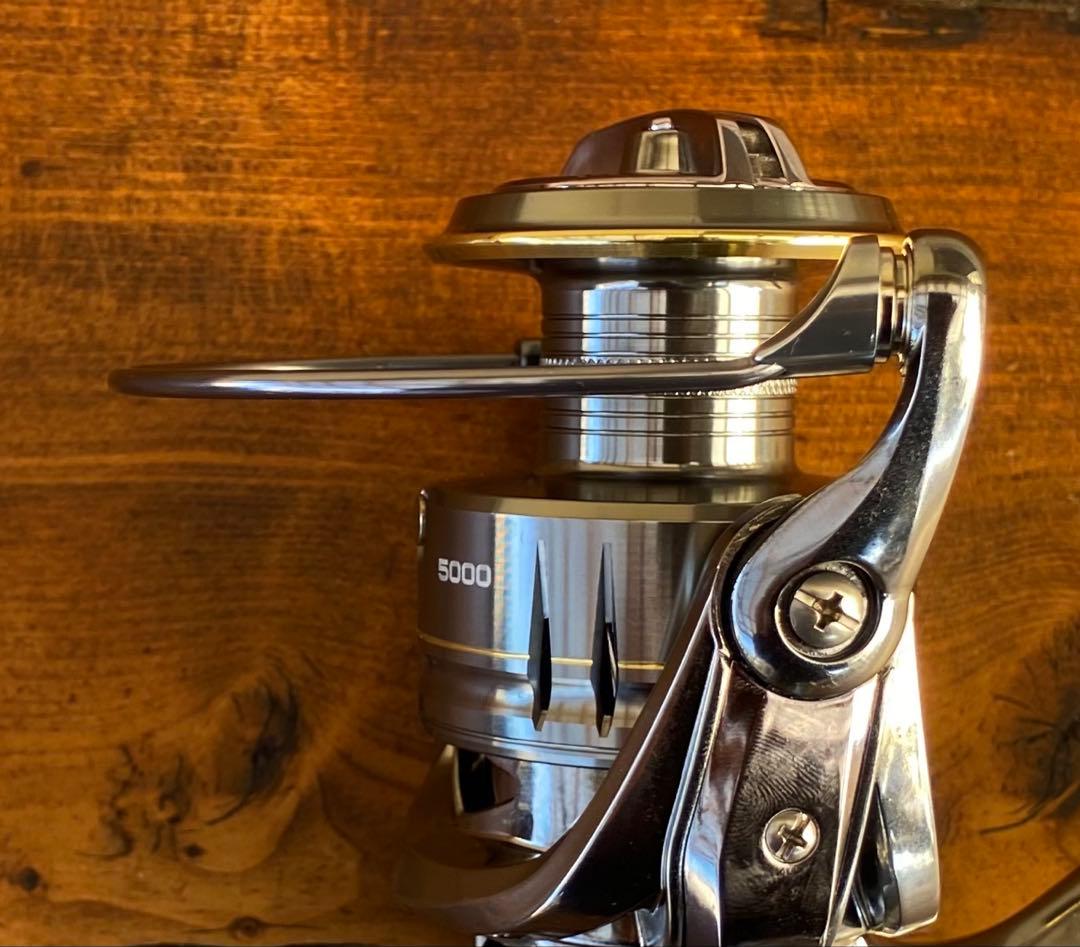新品　スピニングリール　5000番　ショアジギング　シーバス　ねじ込み式ハンドル