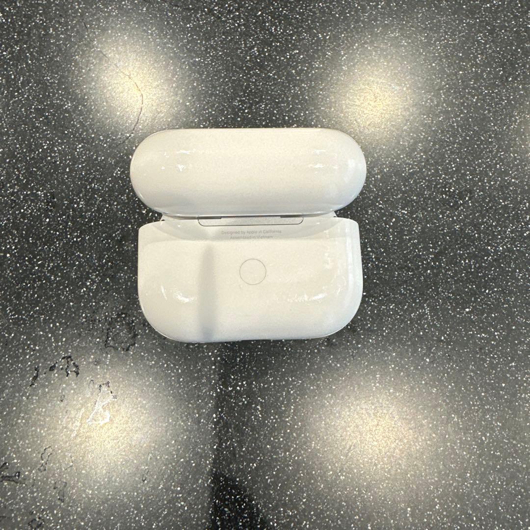 AirPods Pro 本体 充電ケース付き