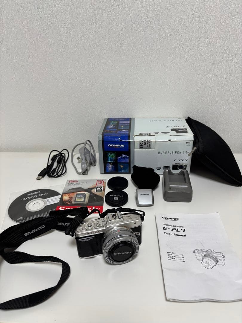 Olympus PEN E-PL7 ミラーレスカメラ