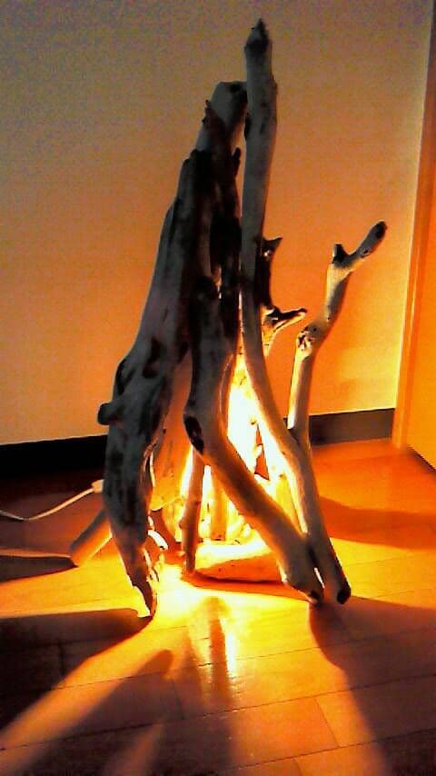 【ハンドメイド】北海道タウシュベツ産の流木で作った流木のランプ