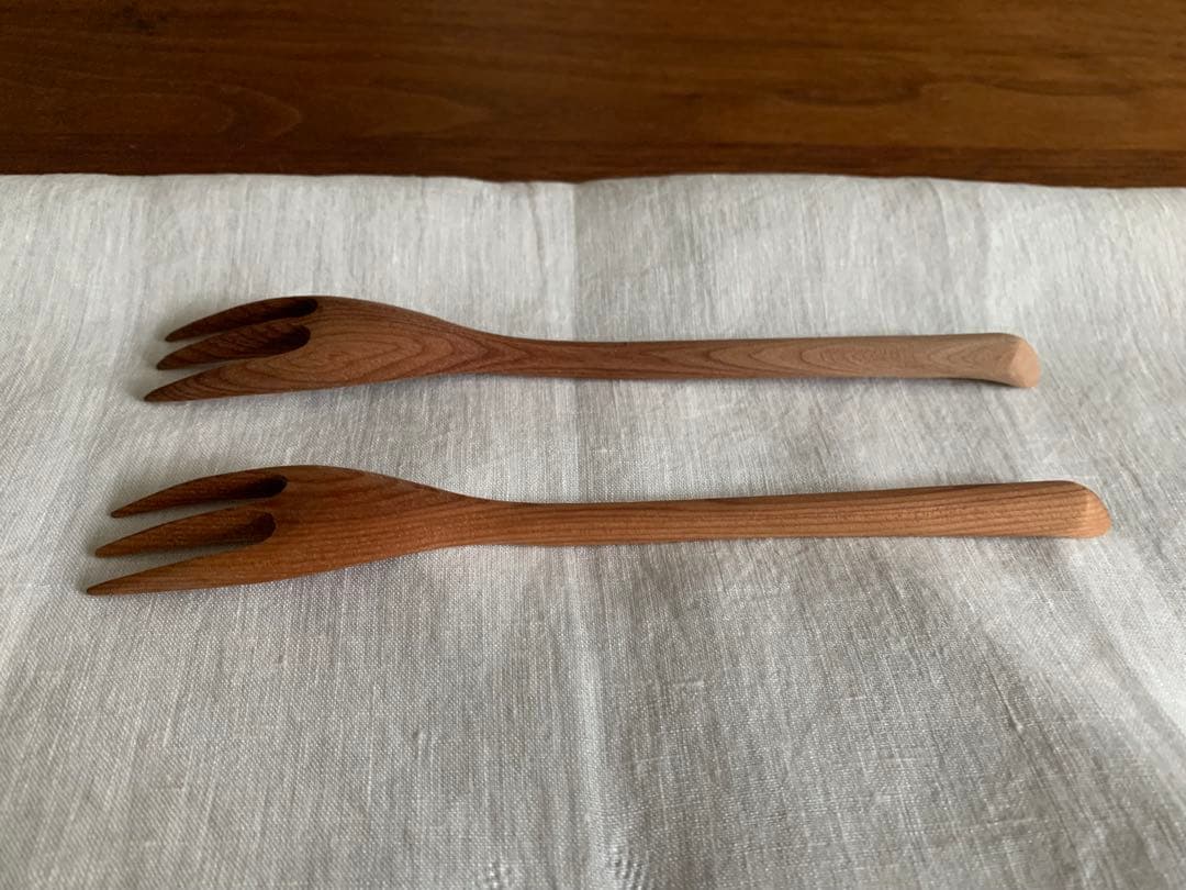 【三谷龍二】　パスタフォーク2本・10cmオリジナルハンカチ