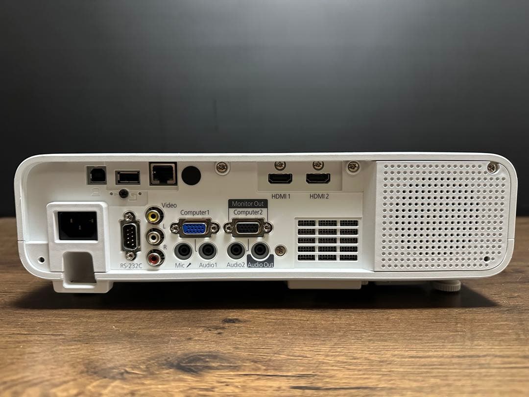 美品　EPSON エプソン　EB-L260F レーザービジネスプロジェクター