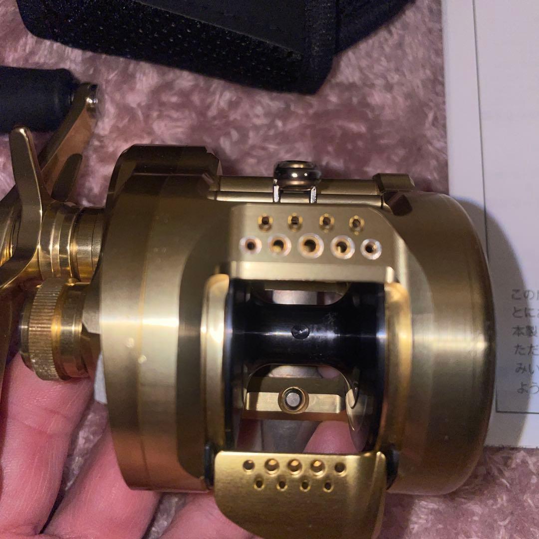 SHIMANO カルカッタコンクエストMD301XGLH