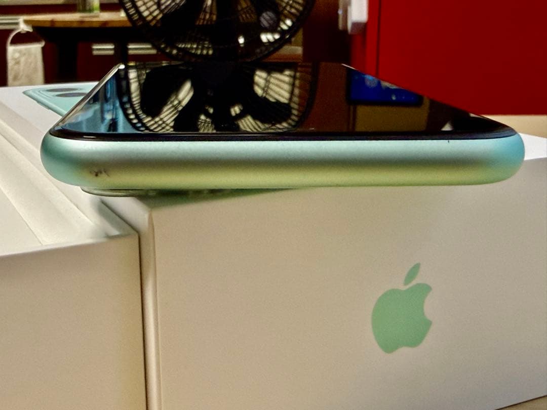 Apple iPhone 11 64GB Green simロック解除済み