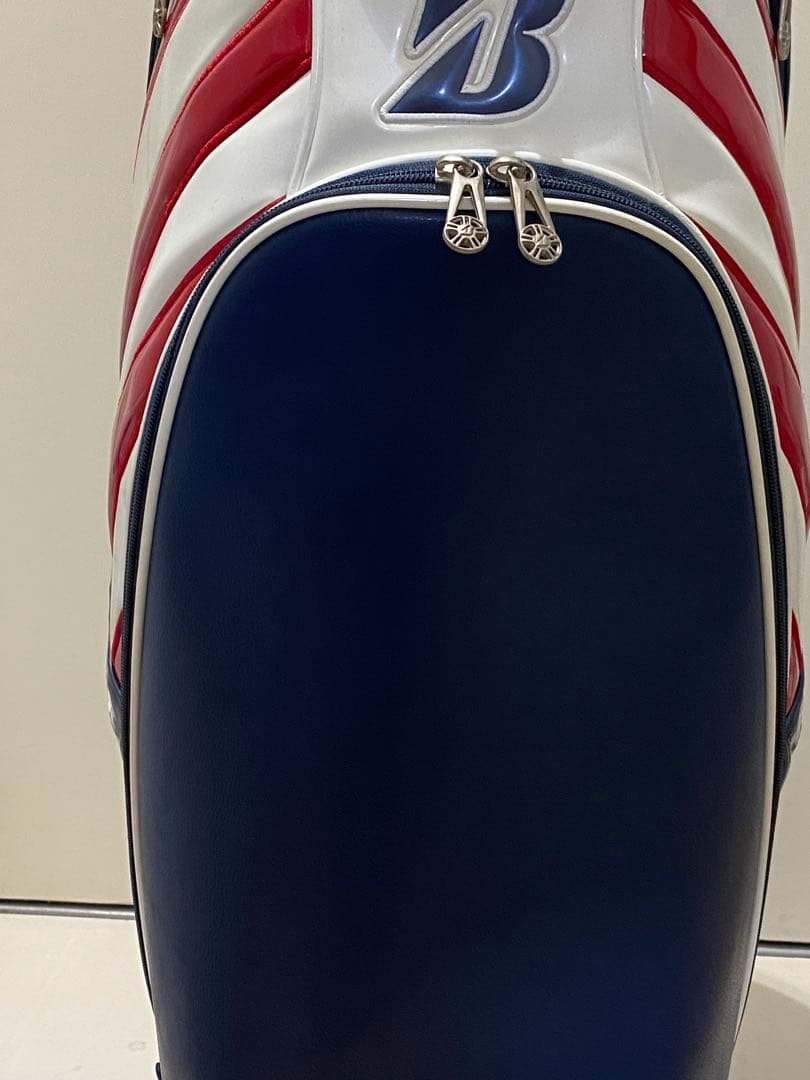 BRIDGESTONE ゴルフバッグ アメリカ国旗デザイン。メジャーコレクション