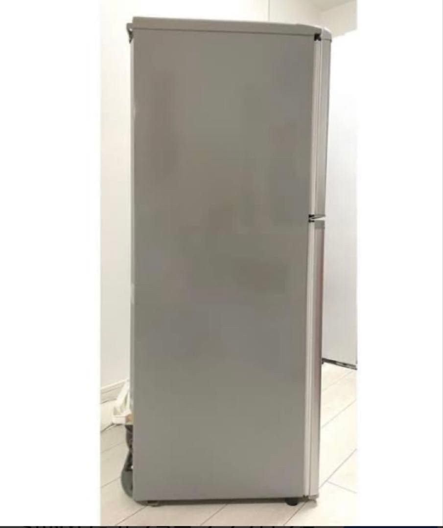 コンパクト冷蔵庫 シルバー