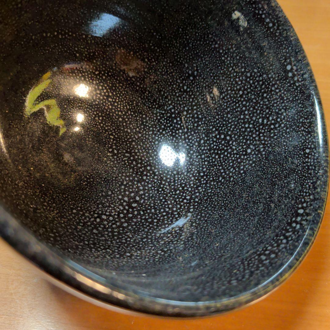 唐津焼・油滴・黒色 陶器 茶碗 木製箱付き
