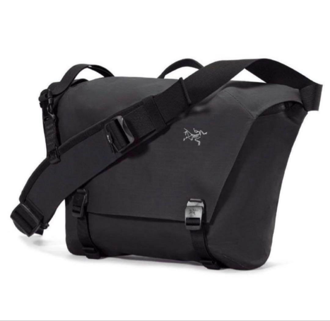 アークテリクス グランヴィル 10 クーリエ バッグ ブラック