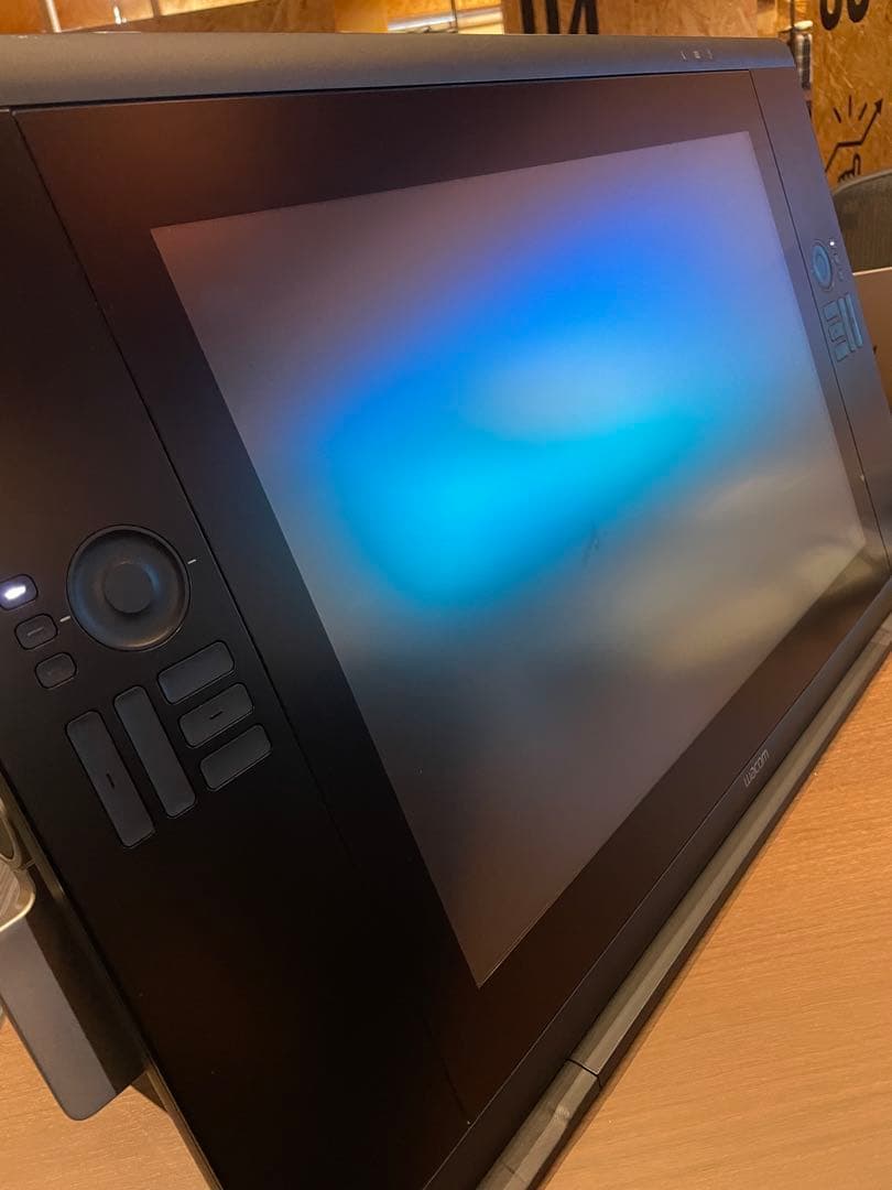 液タブ・ペンタブ DTH2400/k Wacom cintiq pro 24